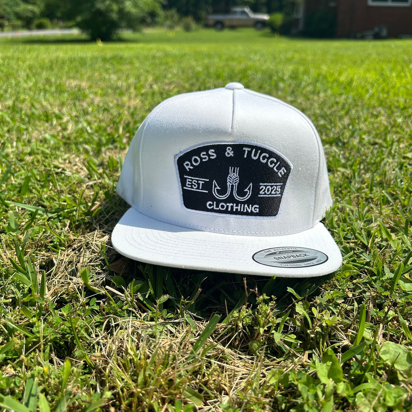 Hook Em' Hat