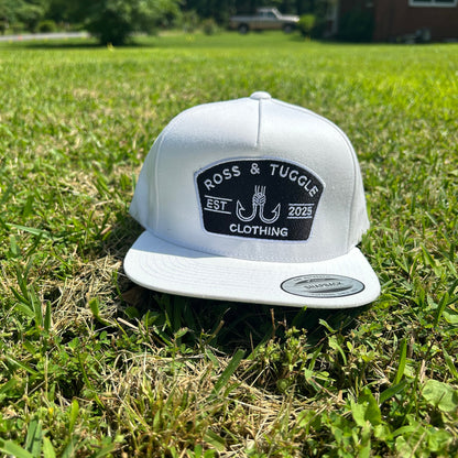 Hook Em' Hat